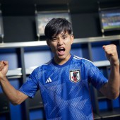 Áo đấu tuyển Nhật Bản thay đổi như thế nào qua các kỳ World Cup?